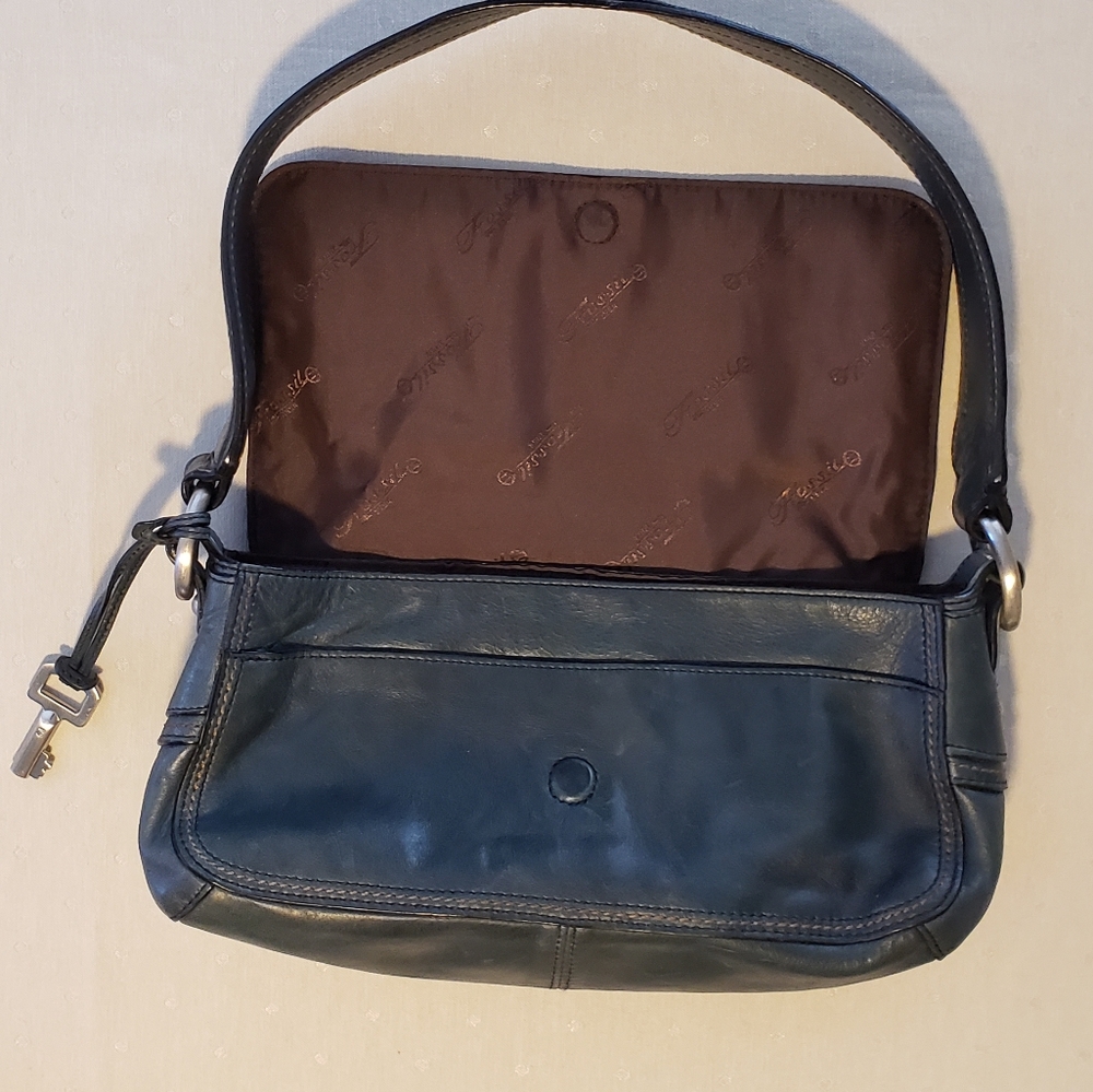 Fossil Green Shoulder Bag - Picture 7 of 15
